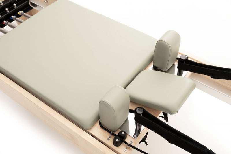 Carica immagine in Galleria Viewer, Lettino Reformer Pilates in Legno Mooma