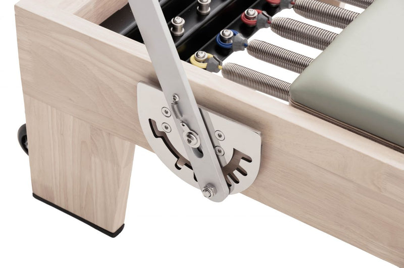 Carica immagine in Galleria Viewer, Lettino Reformer Pilates in Legno con Torre Mooma