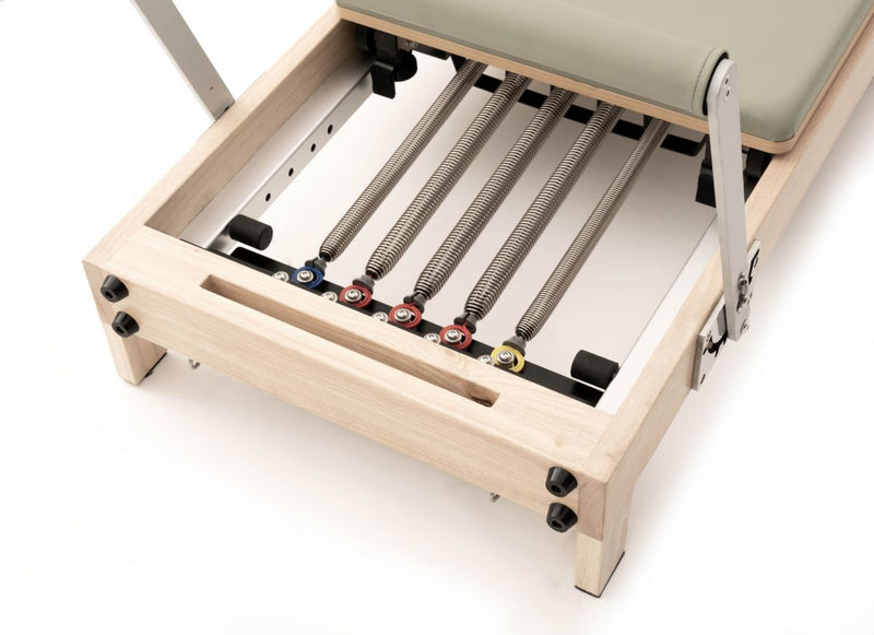 Carica immagine in Galleria Viewer, Lettino Reformer Pilates Salvaspazio in Legno Mooma