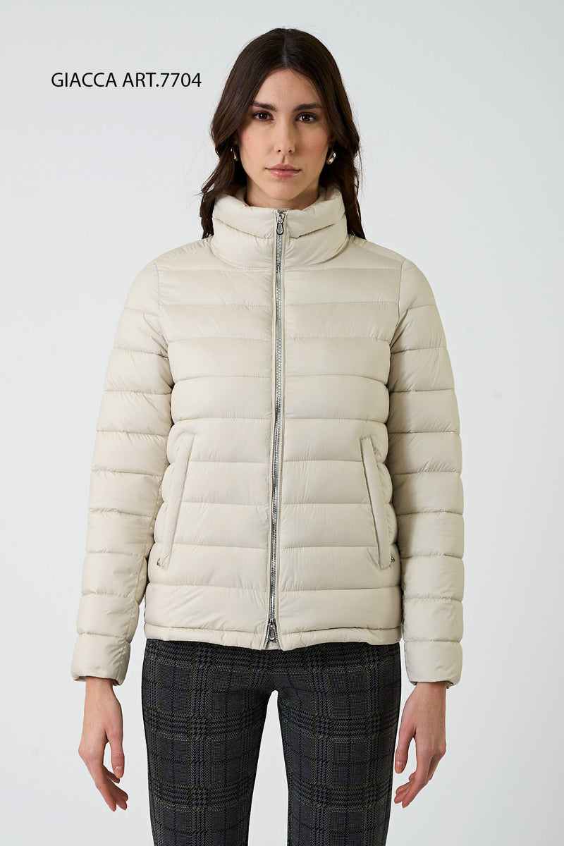 Carica immagine in Galleria Viewer, GIACCA INVERNALE DONNA TRAPUNTATA CON COLLO