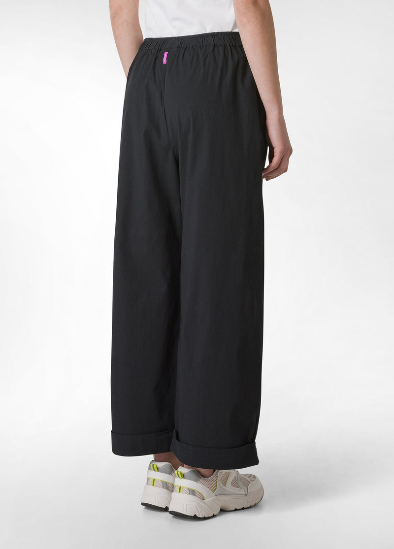 Carica immagine in Galleria Viewer, PANTALONE RELAXED IN POPELINE NERO