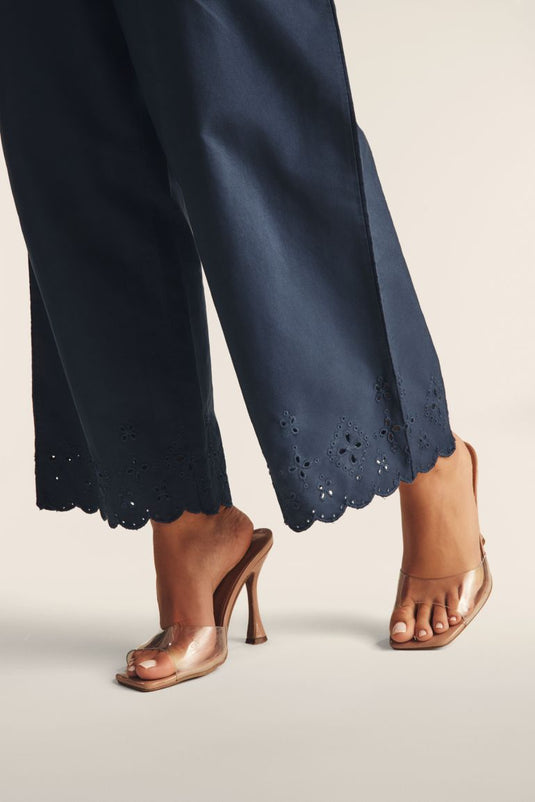 Pantaloni wide leg in cotone navetta con ricami Sangallo