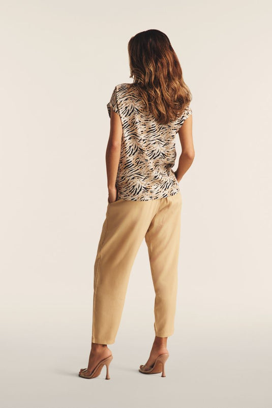 T-shirt in viscosa animalier con spacchi dotati di zip