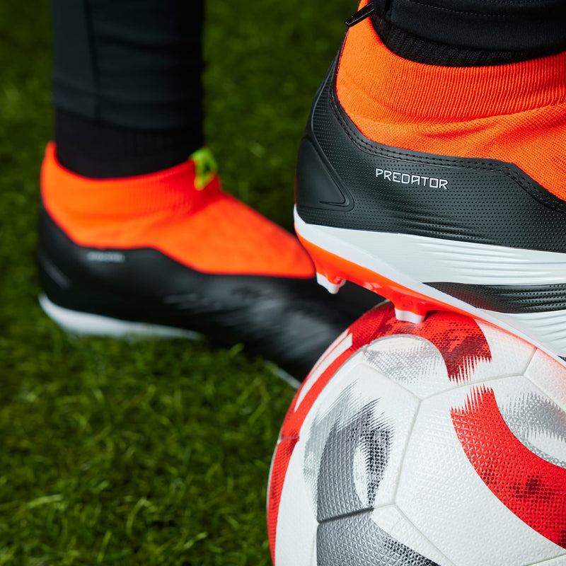Carica immagine in Galleria Viewer, Scarpe da calcio Predator League Laceless Firm Ground