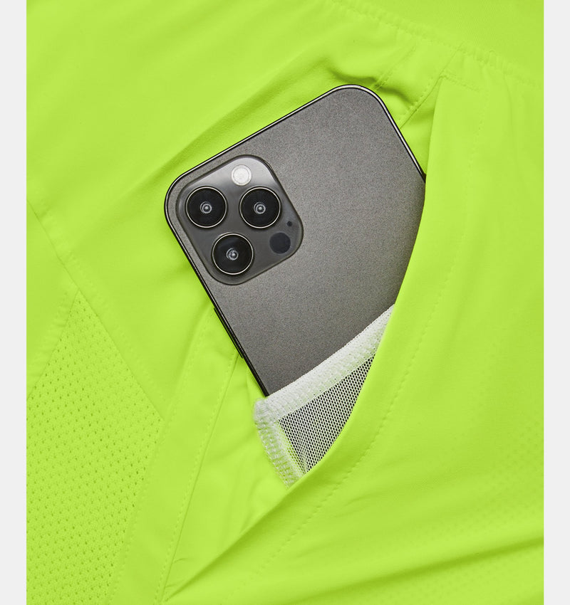 Carica immagine in Galleria Viewer, Shorts UA Launch 13 cm da uomo