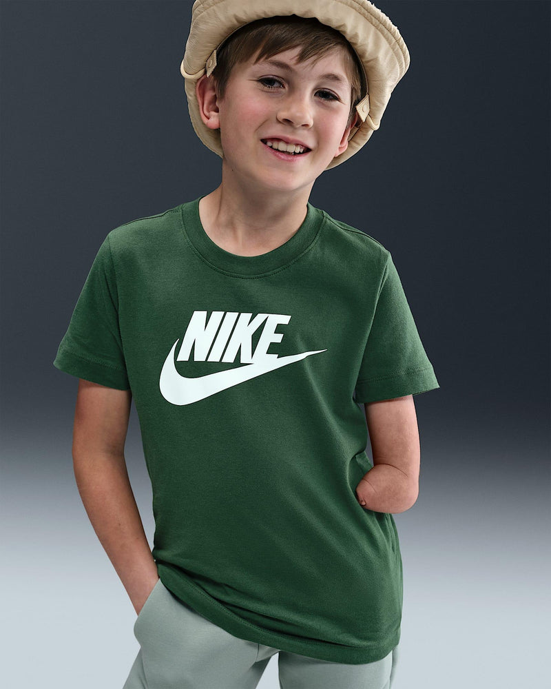 Carica immagine in Galleria Viewer, T-SHIRT JR NIKE NSV TEE ICON FUTURA