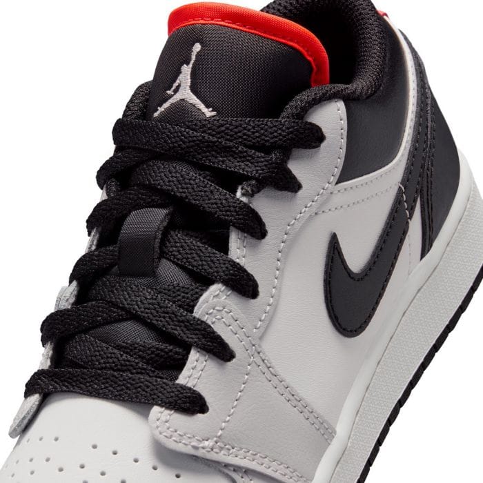 Carica immagine in Galleria Viewer, Scarpe Air Jordan 1 Low junior