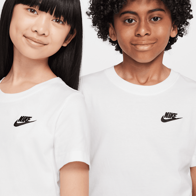 Carica immagine in Galleria Viewer, T-Shirt k jr k nsw tee emb futura