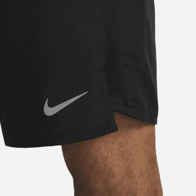 Carica immagine in Galleria Viewer, SHORT UOMO NIKE CHALLENGER 72 IN