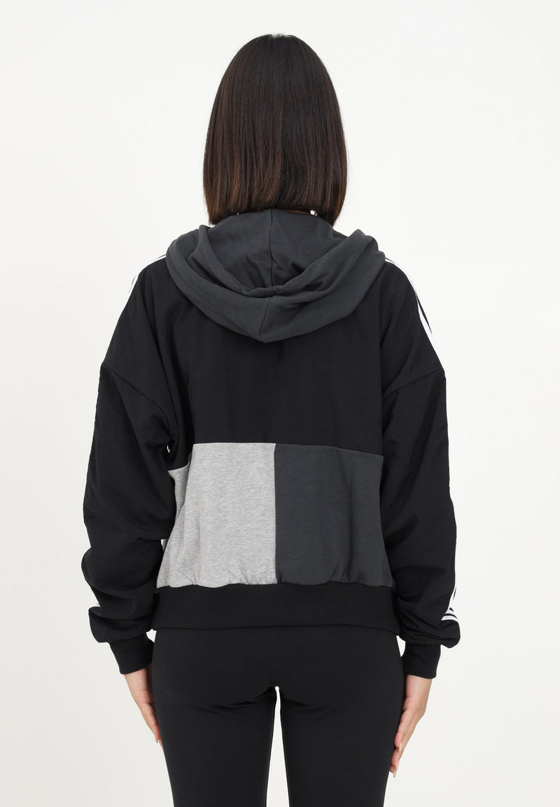 Carica immagine in Galleria Viewer, Felpa Adidas con zip nera da donna con ricamo logo e tre strisce iconiche
