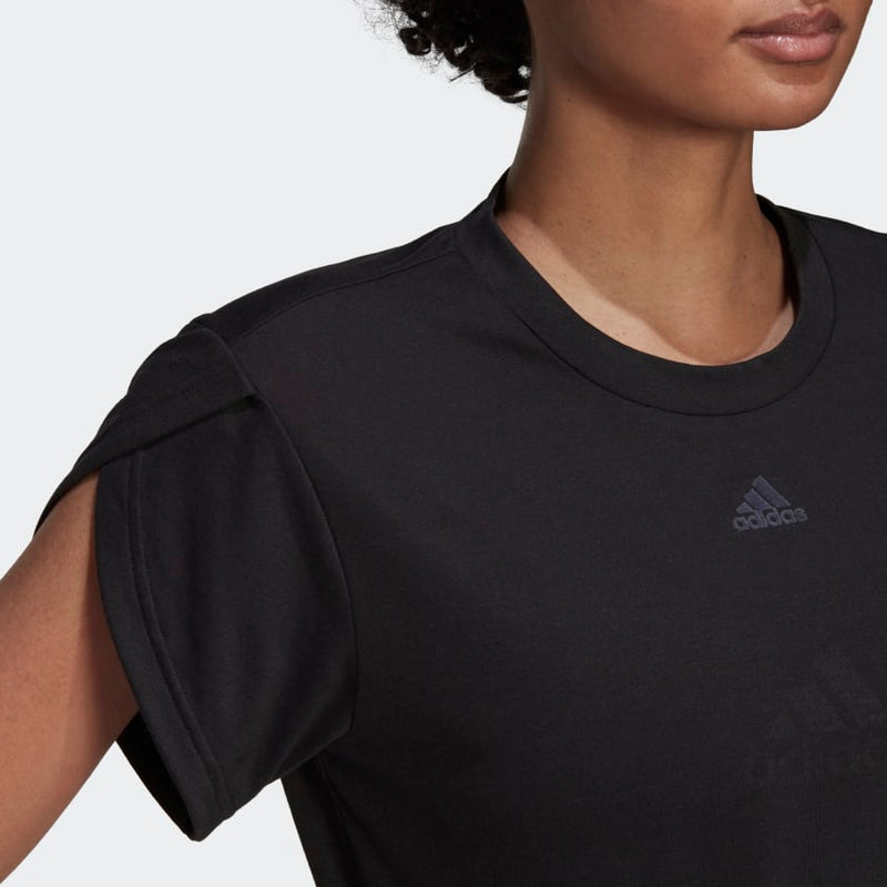 Carica immagine in Galleria Viewer, T-SHIRT ADIDAS FLOREALE REALIZZATA PER L'ALLENAMENTO