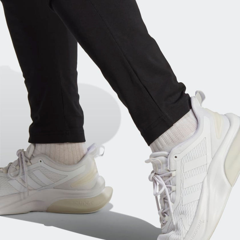 Carica immagine in Galleria Viewer, Pantaloni adidas Essentials Single Jersey Tapered Open uomo