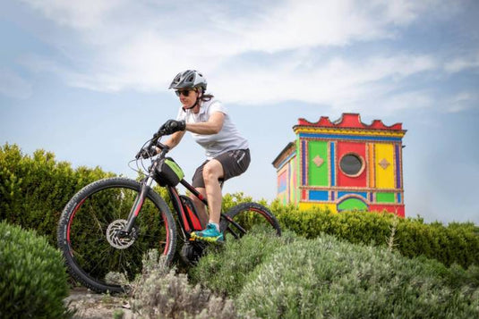 Noleggia la tua E-bike da Garesio sport e scegli le Langhe per la tua gita outdoor