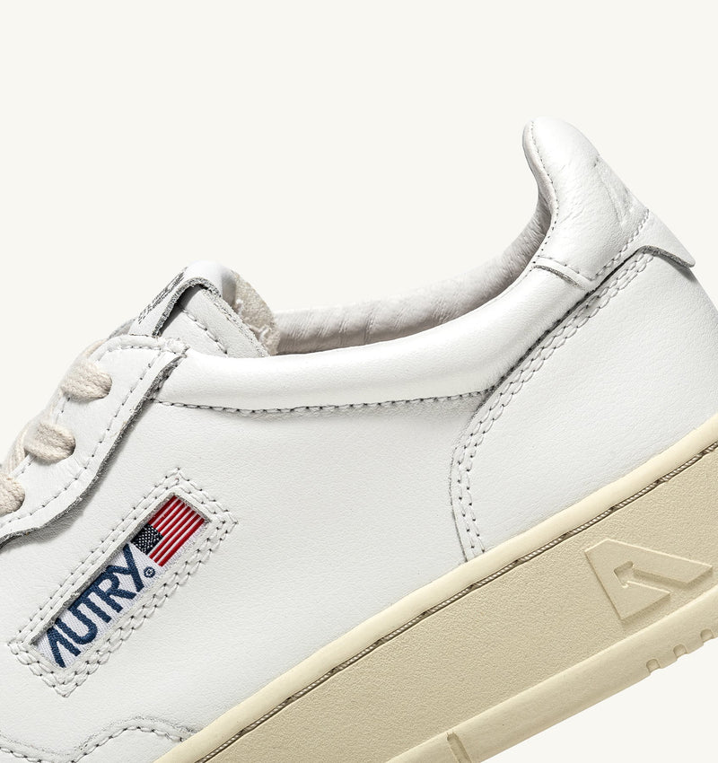 Carica immagine in Galleria Viewer, scarpe SNEAKERS MEDALIST LOW IN PELLE
