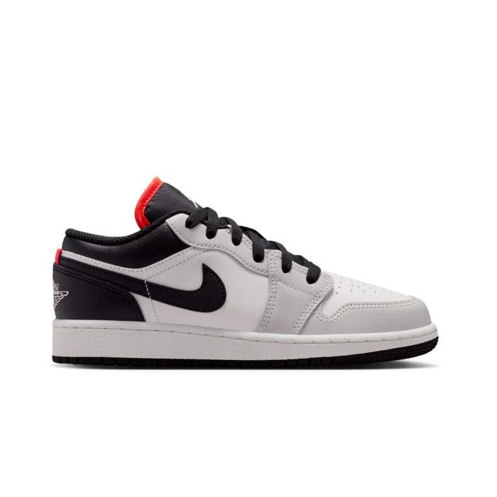 Carica immagine in Galleria Viewer, Scarpe Air Jordan 1 Low junior
