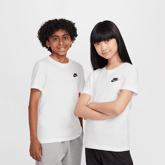 T-Shirt k jr k nsw tee emb futura