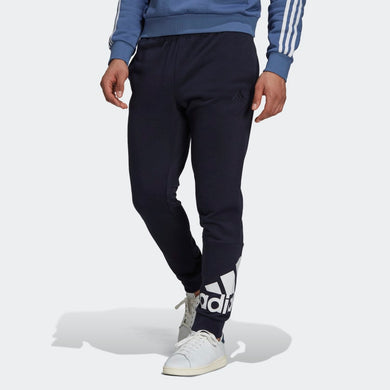 PANTALONI ESSENTIALS FRENCH TERRY TAPERED CUFF LOGO Legend Ink / White