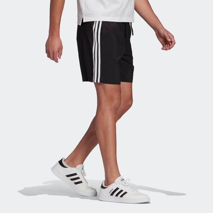 Carica immagine in Galleria Viewer, SHORT AEROREADY ESSENTIALS CHELSEA 3-STRIPES
