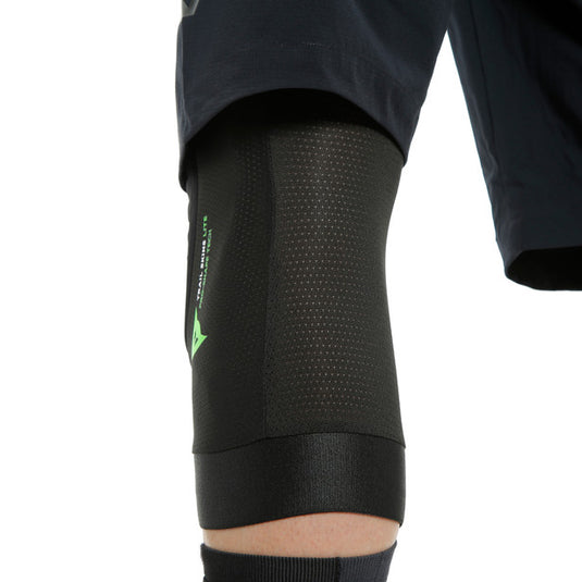 protezioni TRAIL SKINS LITE KNEE GUARDS GINOCCHIA